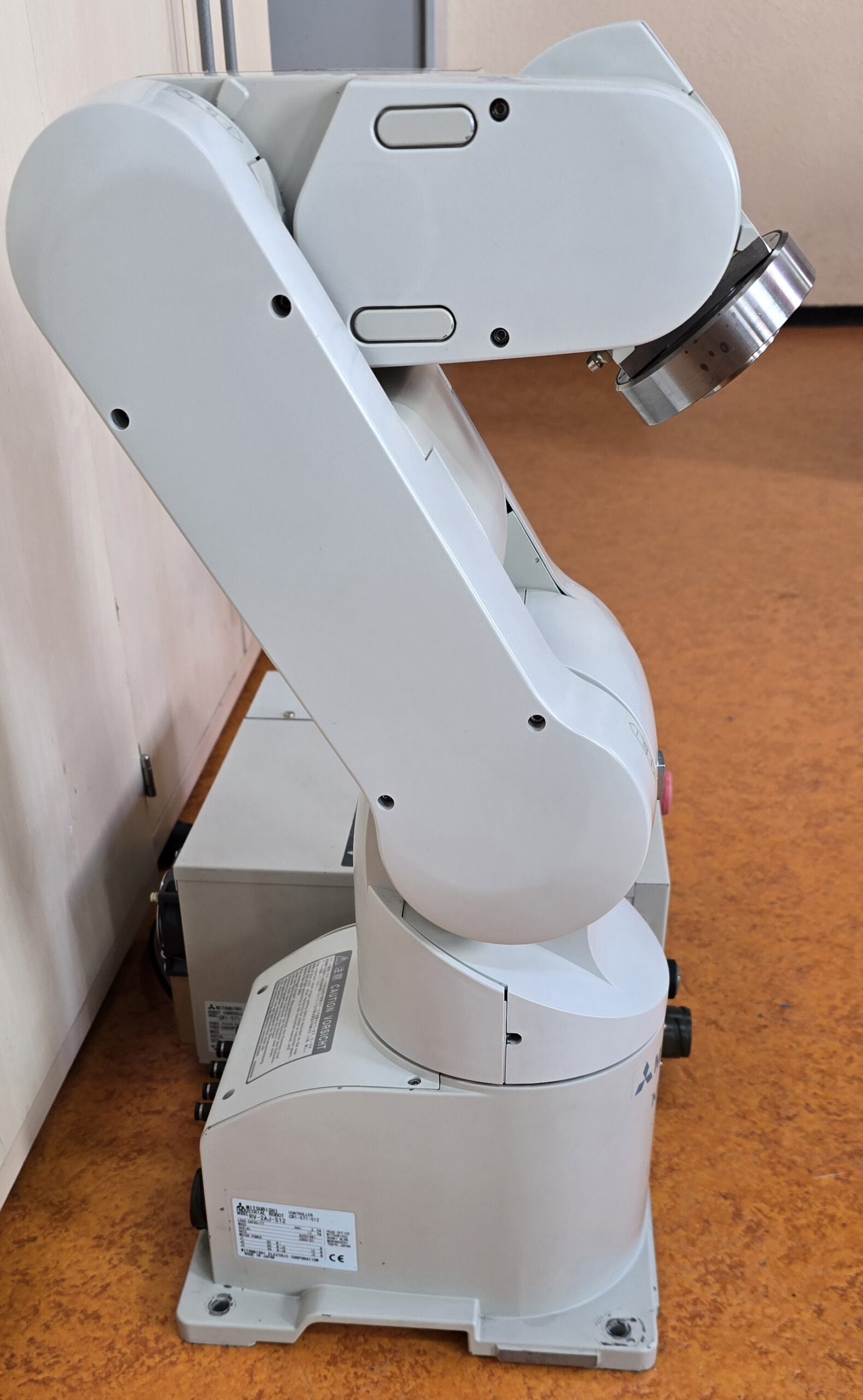 RV-2AJ Industrieroboter mit CR1 Controller Inkl. R28TB Teachingbox *Top! – Bild 6